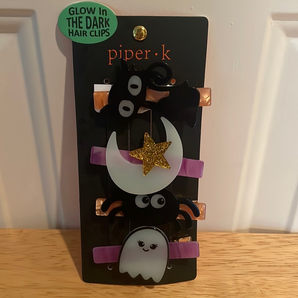 Halloween piper k glow in the dark hair clips-NEW
